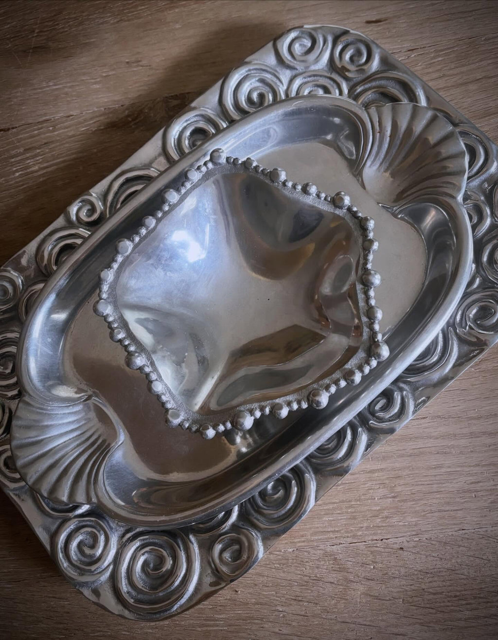Vintage Wilton RWP Pewter Tray with Scallop Shell Handles