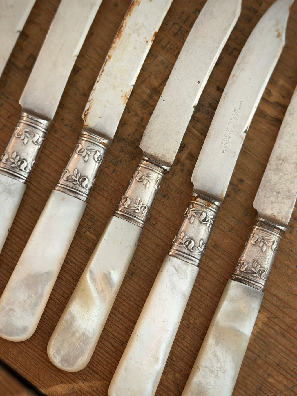 Set of 6 Vintage Mother-of-Pearl and Silver-Plated Fruit Knives