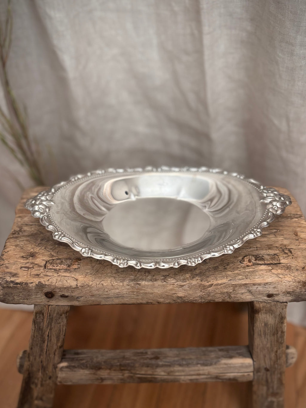 Vintage Oneida Silverplate Floral Catchall Dish