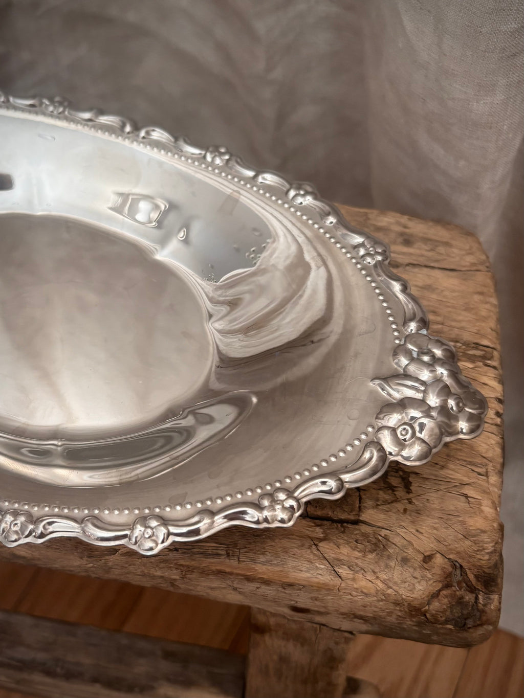 Vintage Oneida Silverplate Floral Catchall Dish