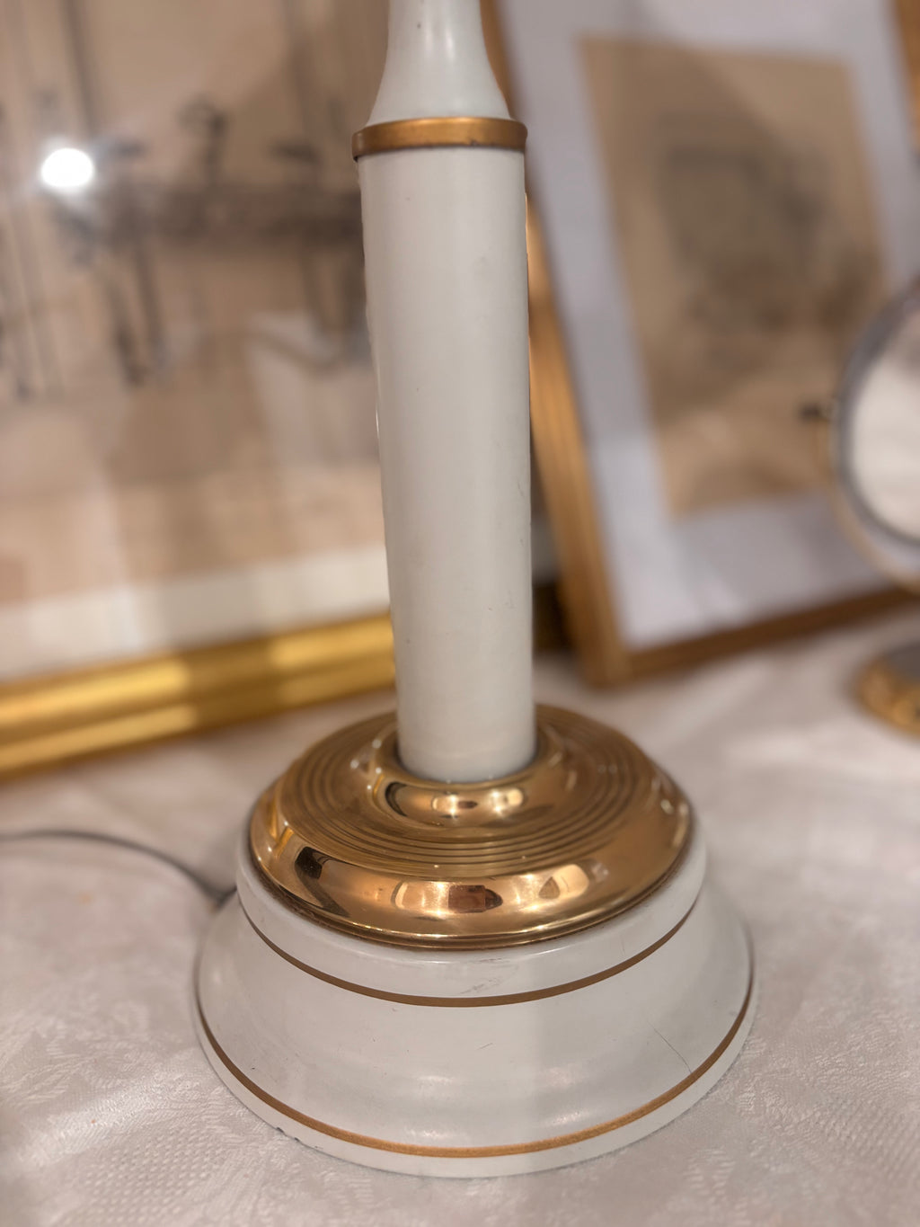 Vintage Mid-20th-Century Cream & Brass Toleware Lamp