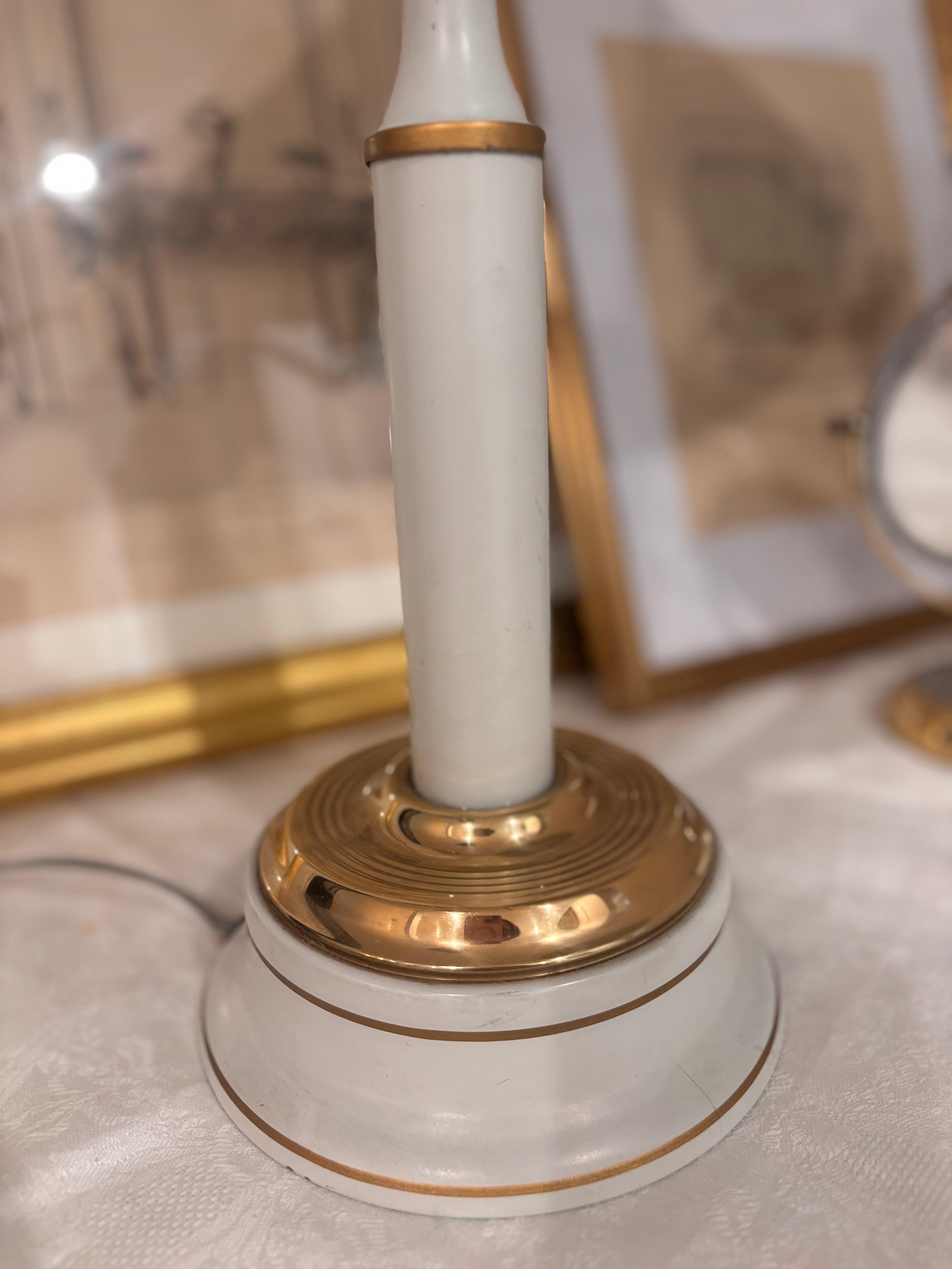 Vintage Mid-20th-Century Cream & Brass Toleware Lamp