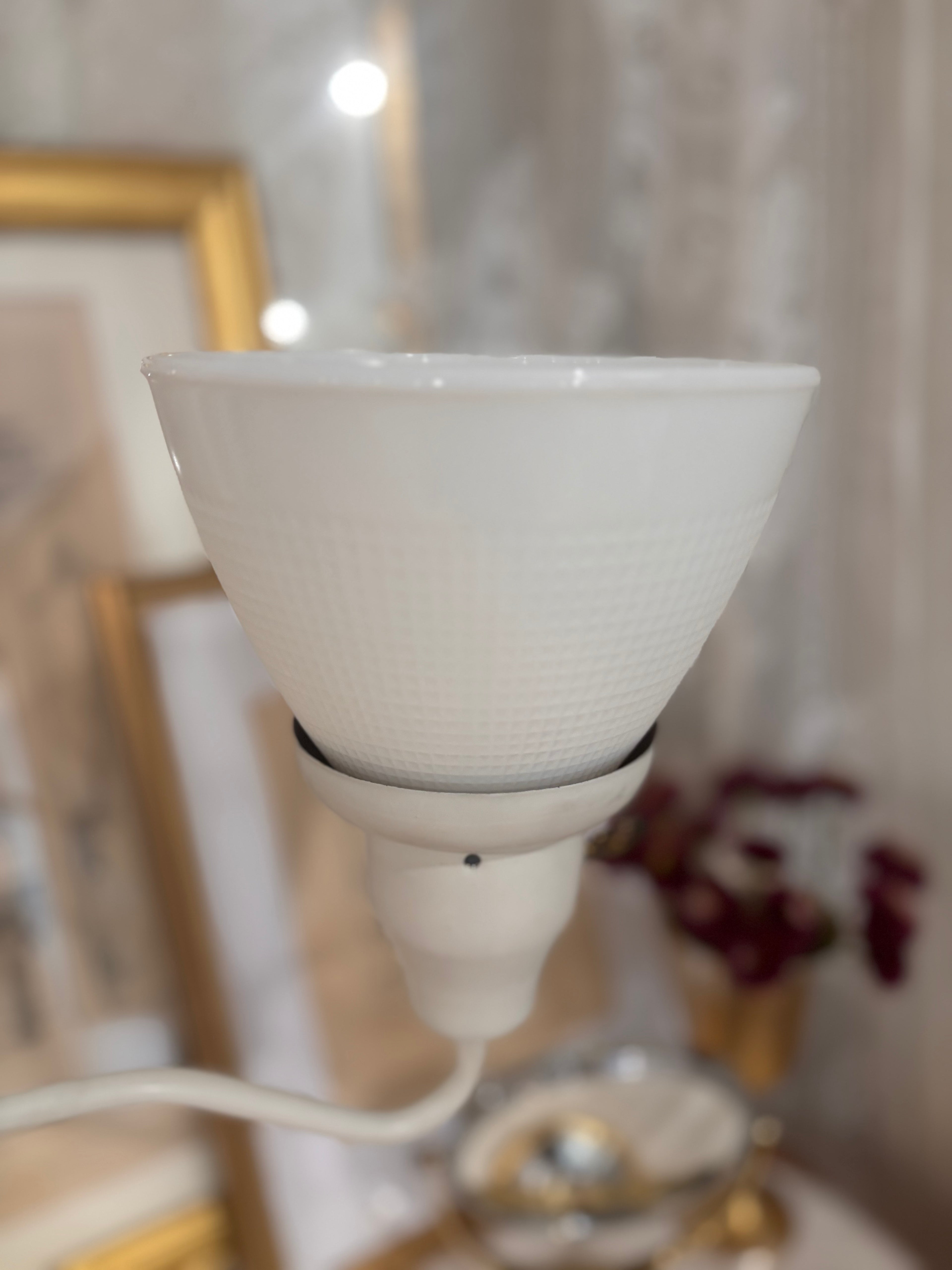Vintage Mid-20th-Century Cream & Brass Toleware Lamp