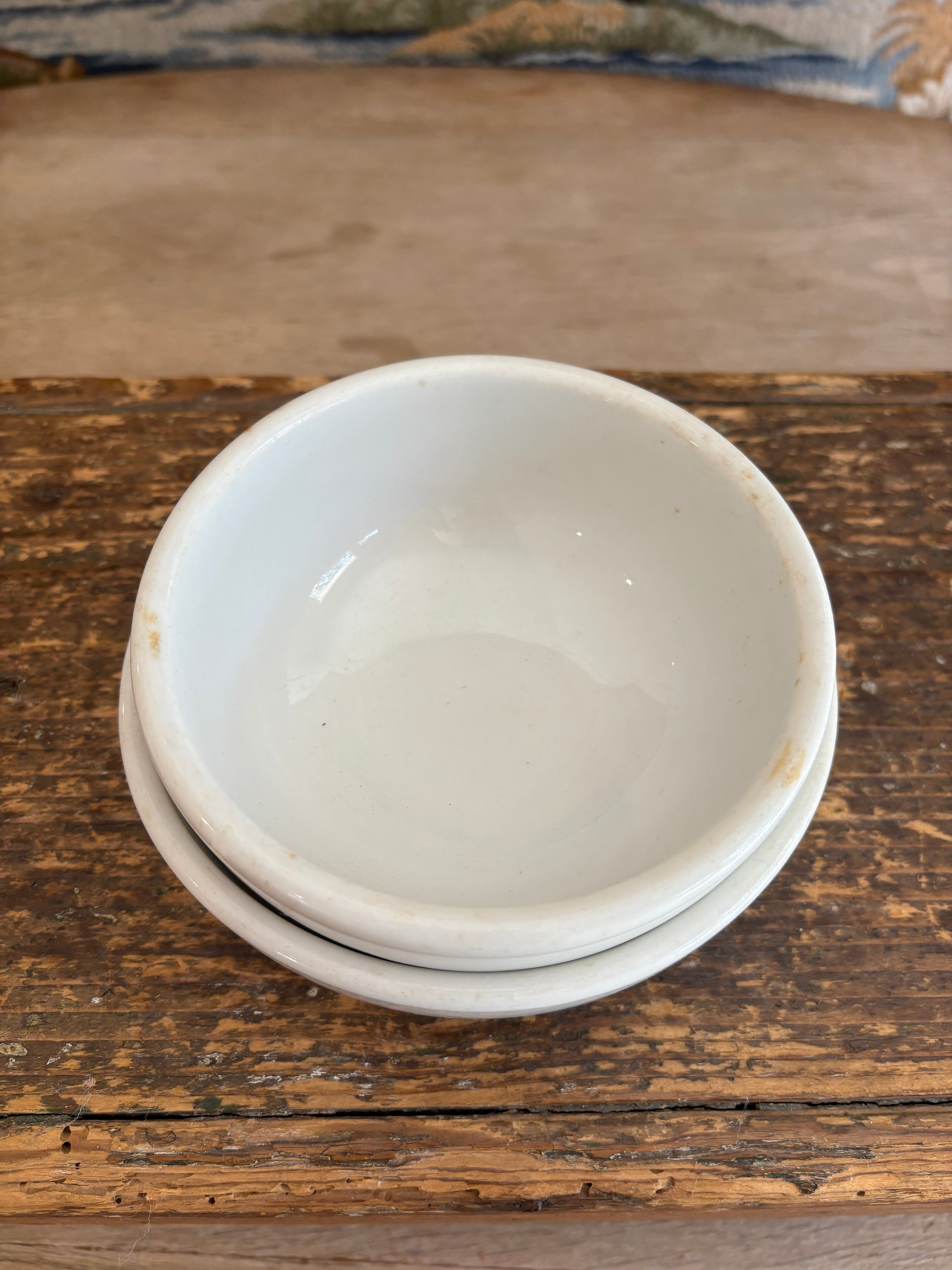 Vintage Wellsville China Restaurant Ware Nesting Bowls — Set of 2