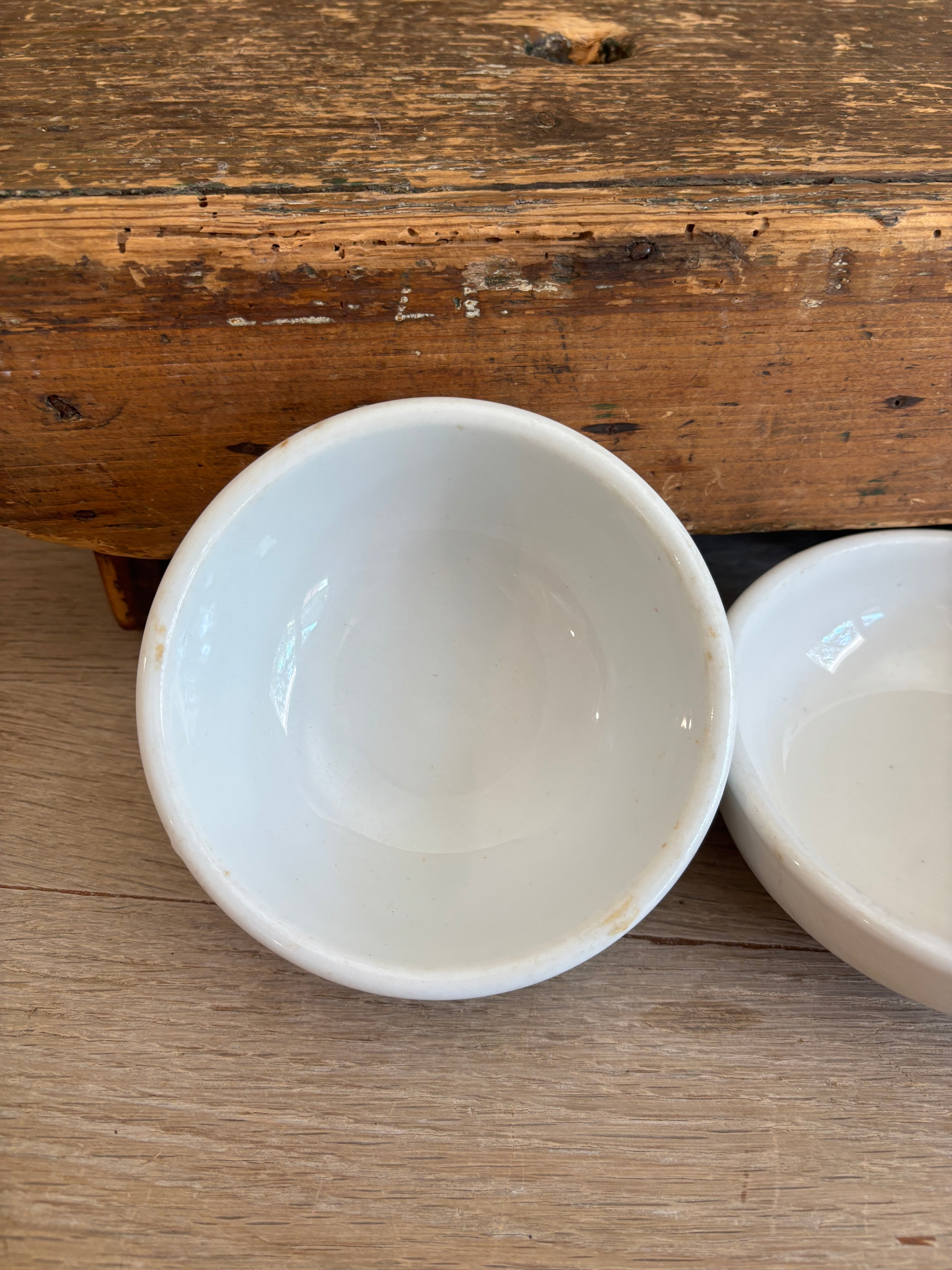 Vintage Wellsville China Restaurant Ware Nesting Bowls — Set of 2
