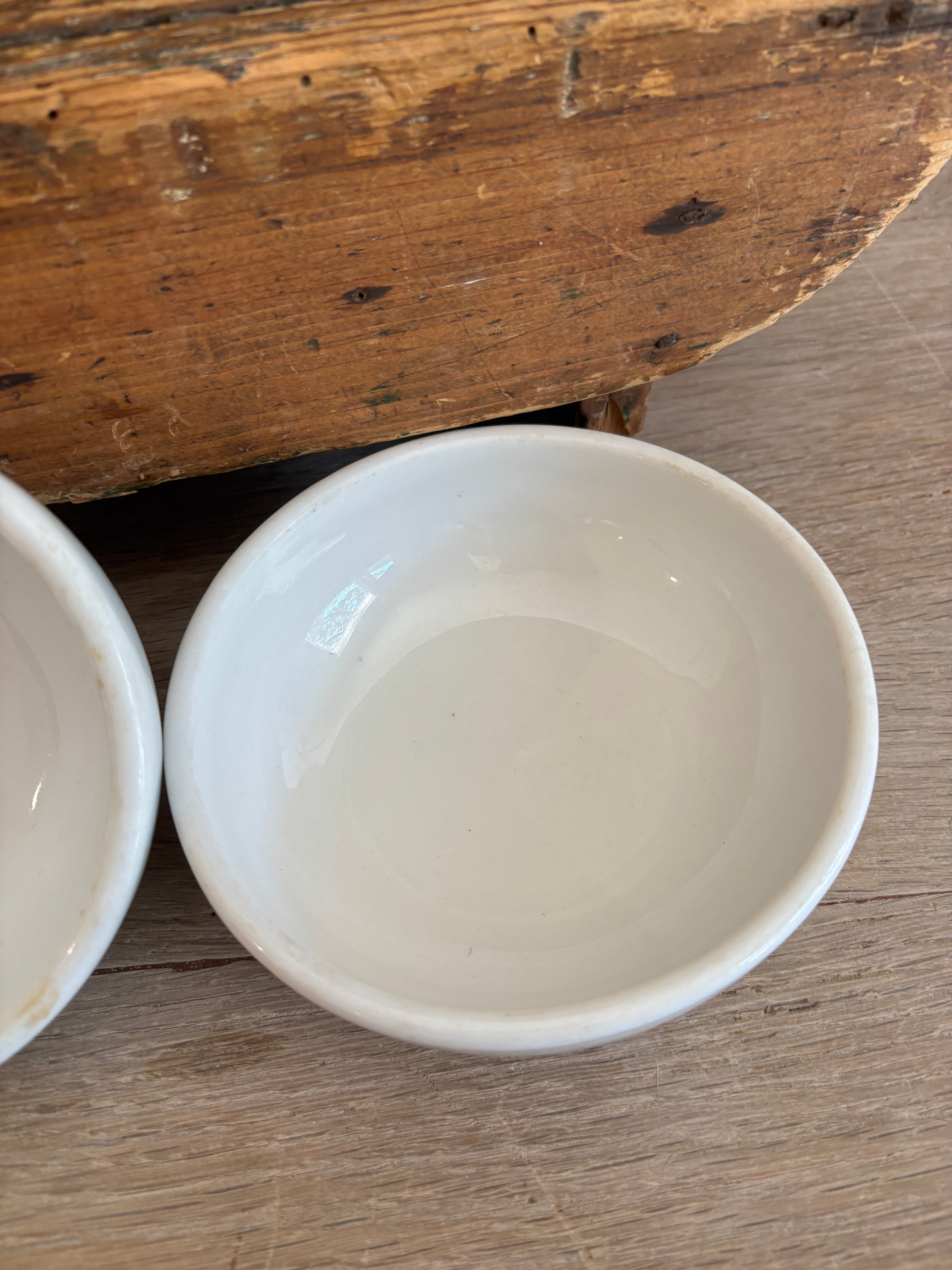 Vintage Wellsville China Restaurant Ware Nesting Bowls — Set of 2