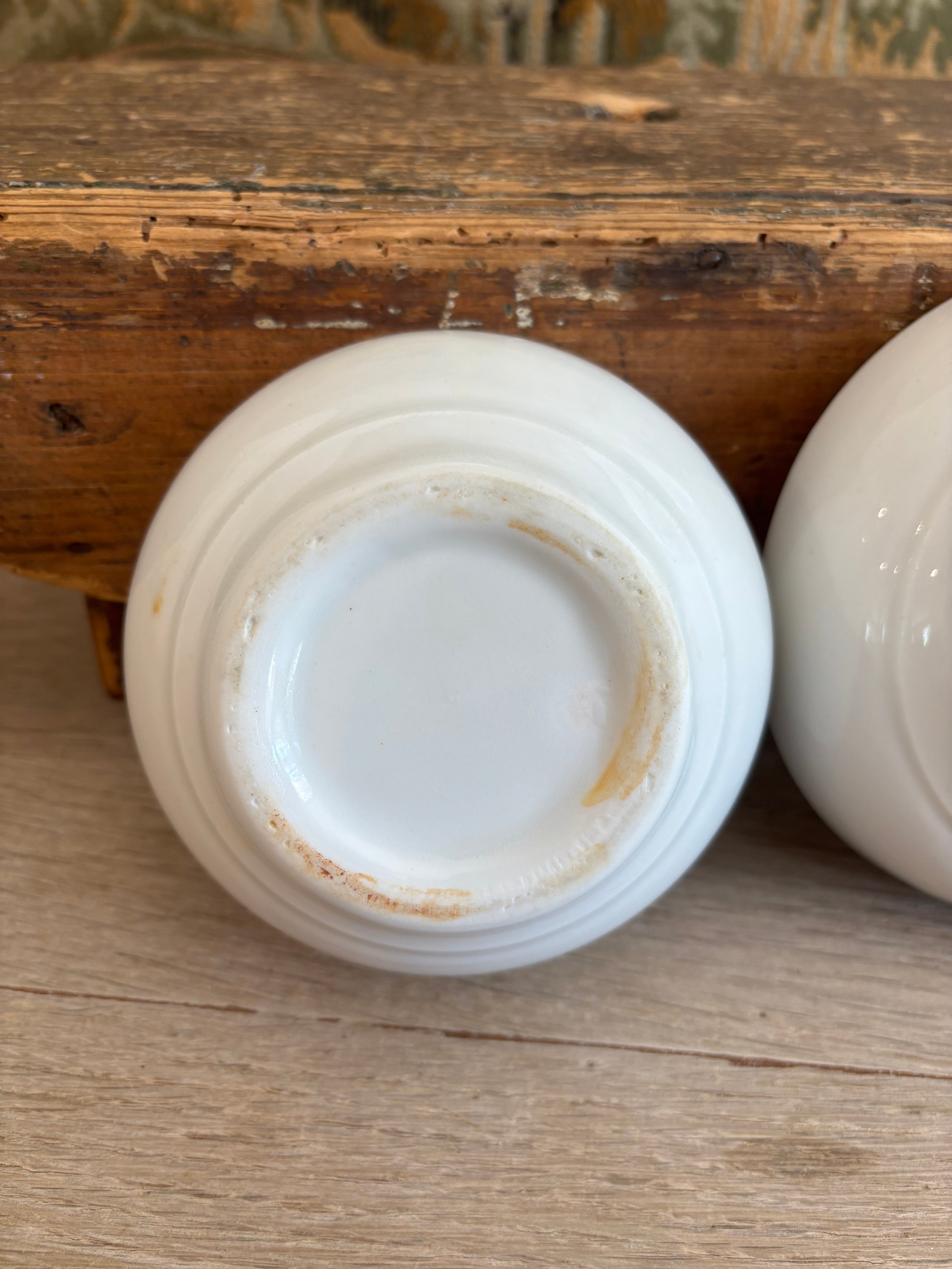 Vintage Wellsville China Restaurant Ware Nesting Bowls — Set of 2
