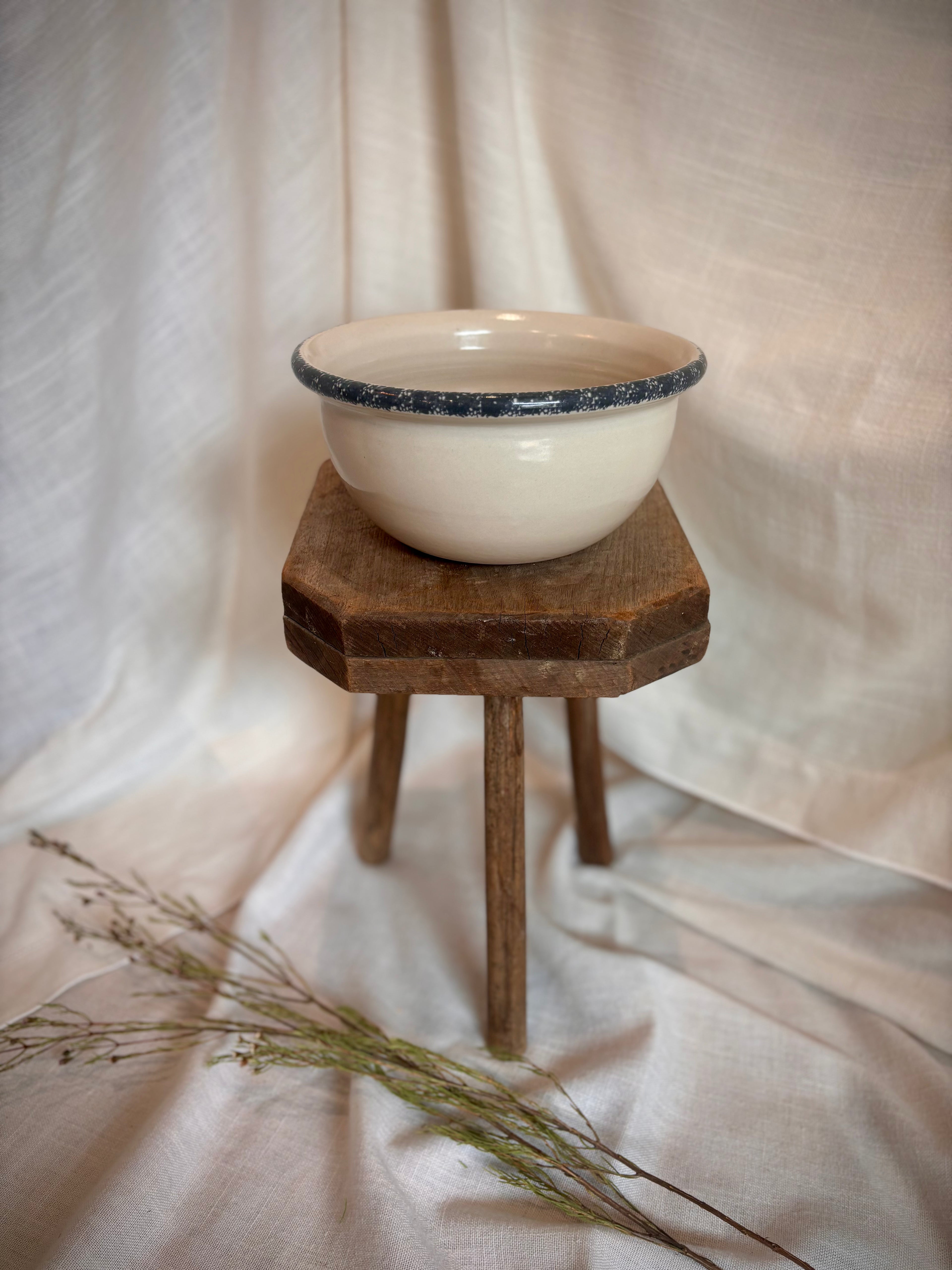 Vintage Home & Garden Party “Northwood” Stoneware Bowl