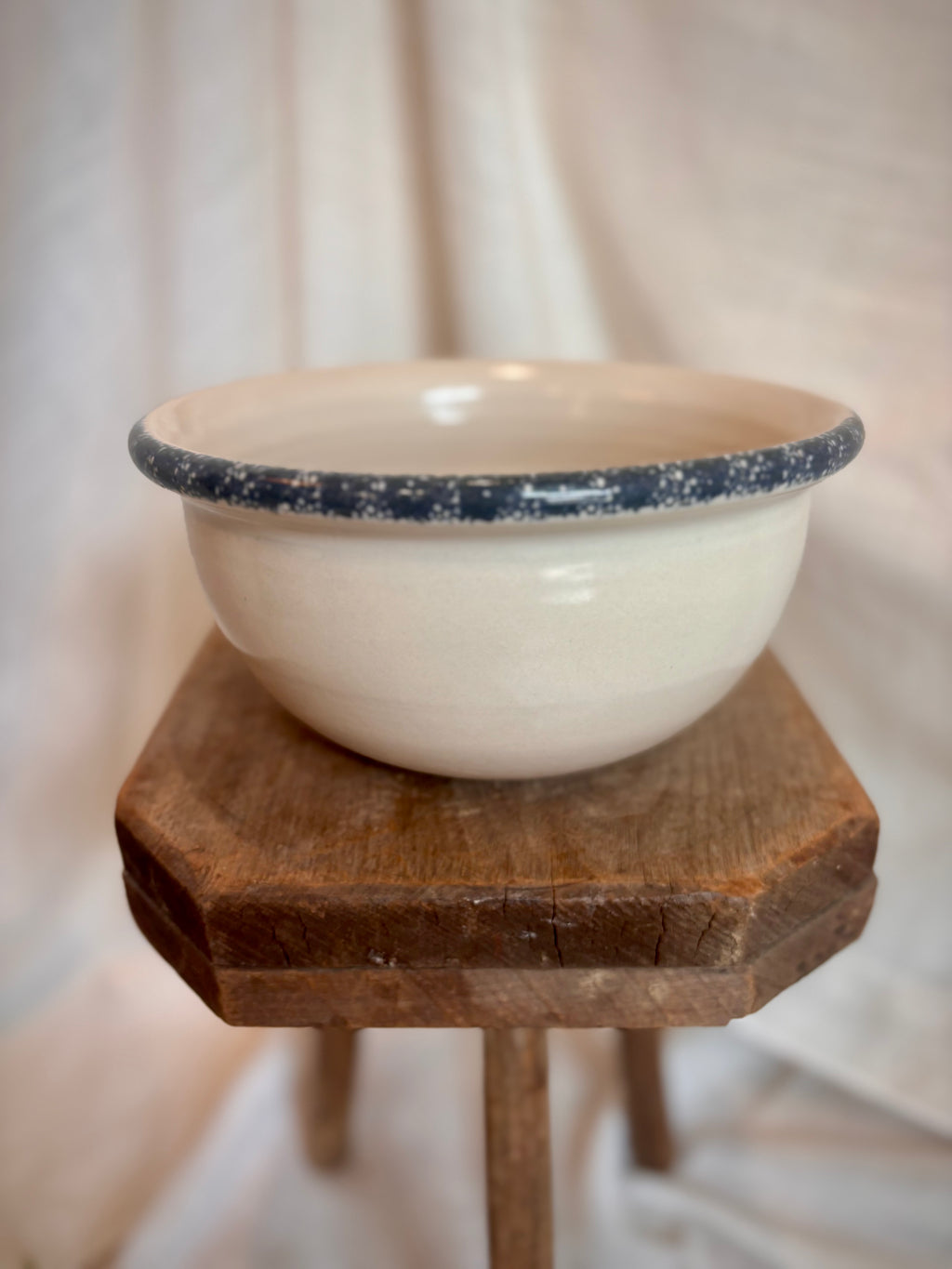 Vintage Home & Garden Party “Northwood” Stoneware Bowl
