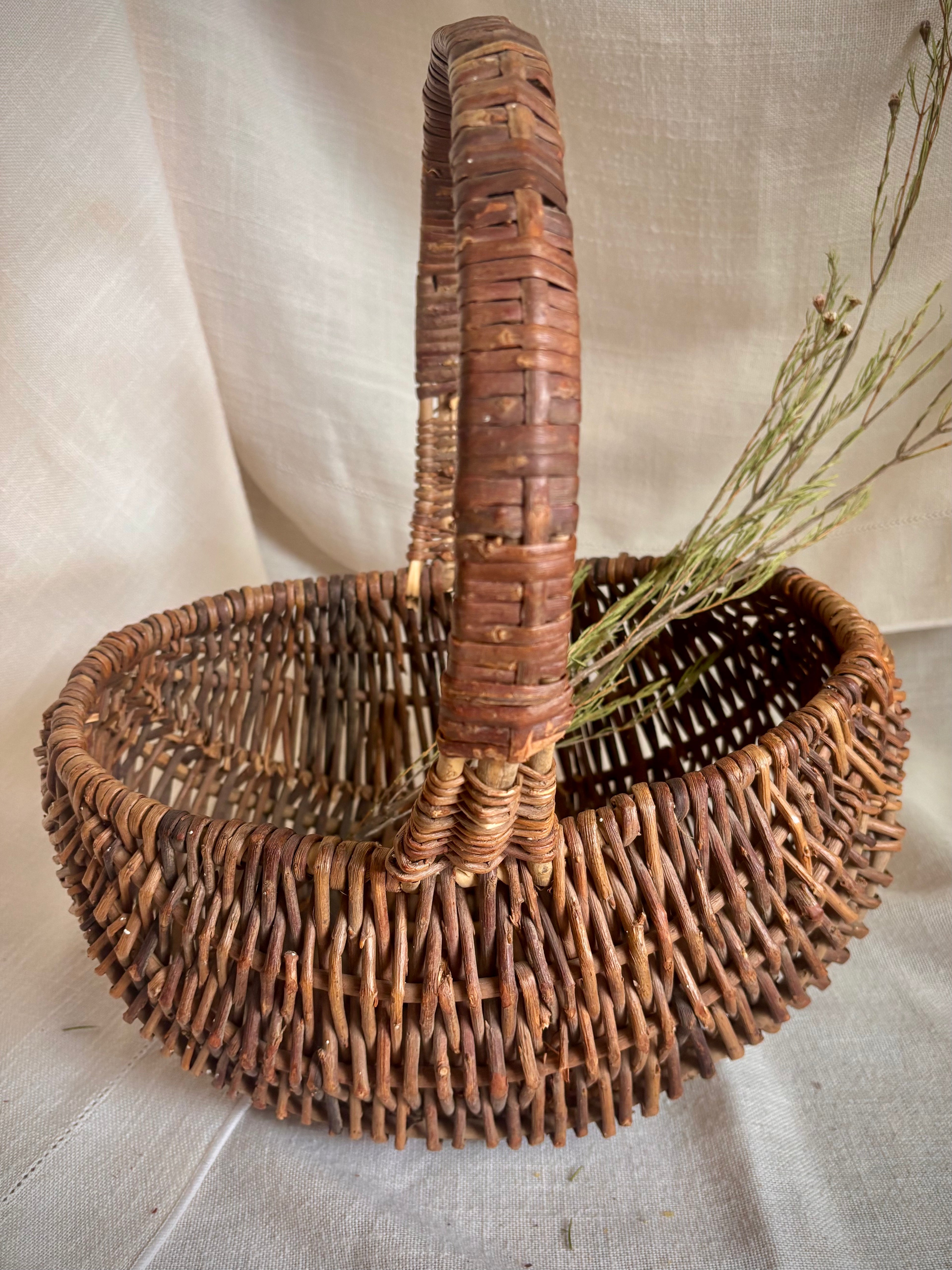 Medium Vintage Dark Willow Market Basket