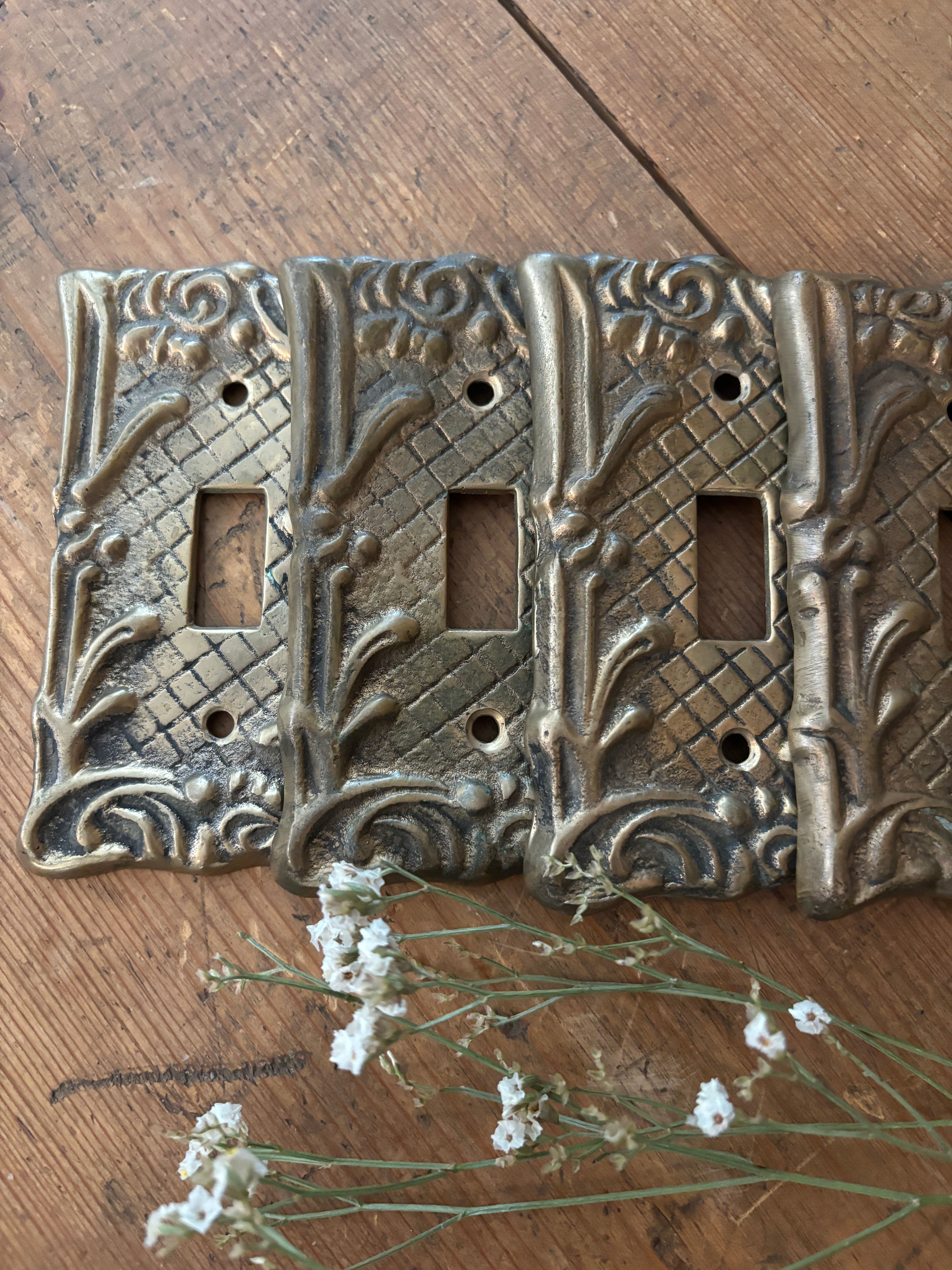 Vintage Cast Brass Art Nouveau Toggle Switch Plate