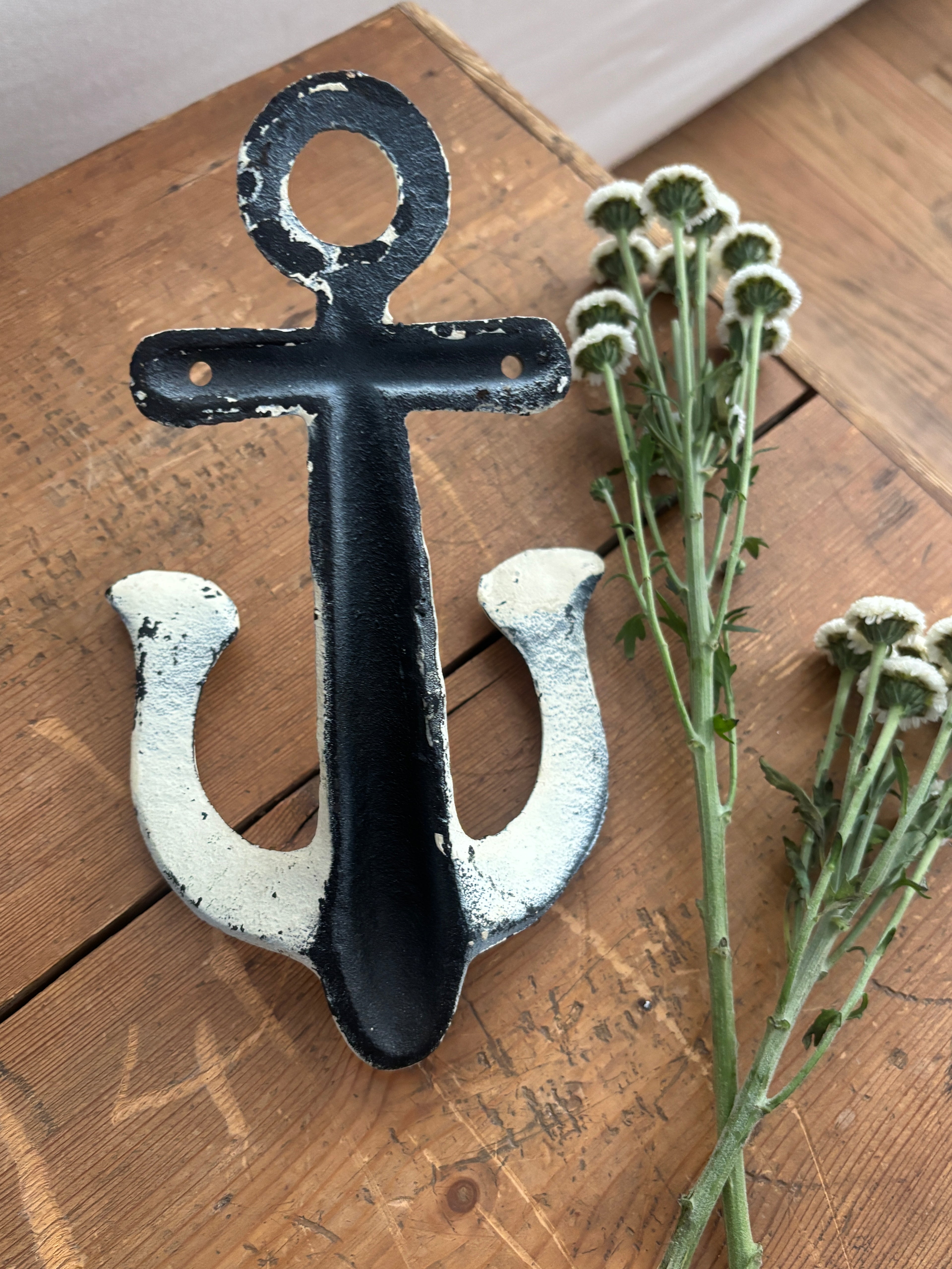 White Cast Iron Anchor Hook
