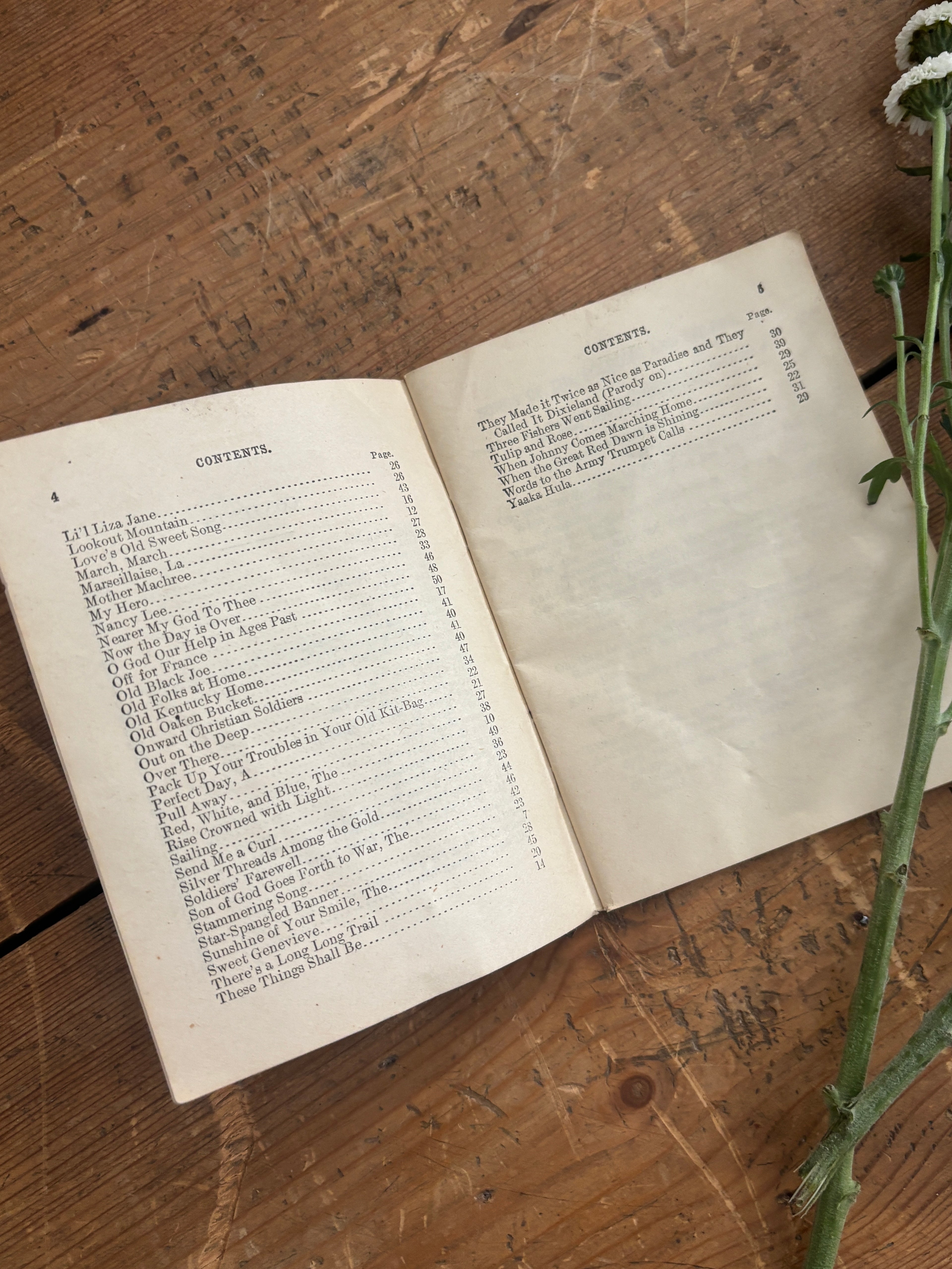 1917 First Edition Songs of the Soldiers and Sailors U.S. Booklet